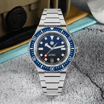 41mm Automatic Dive Watch: Sapphire Crystal, 200M WR